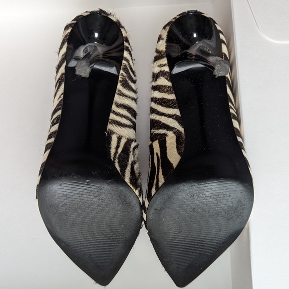 GUESS White Black Zebra Animal Print - Picture 3 of 3